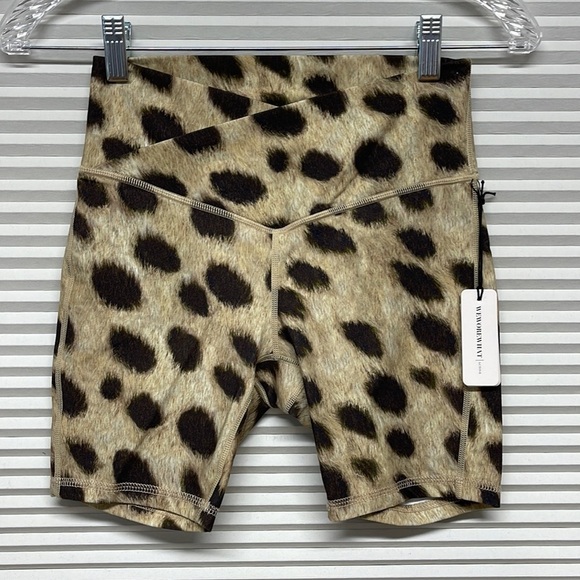 Weworewhat NWT Tan Leopard Splice Legging Biker Activewear Shorts Size Small - Picture 1 of 11